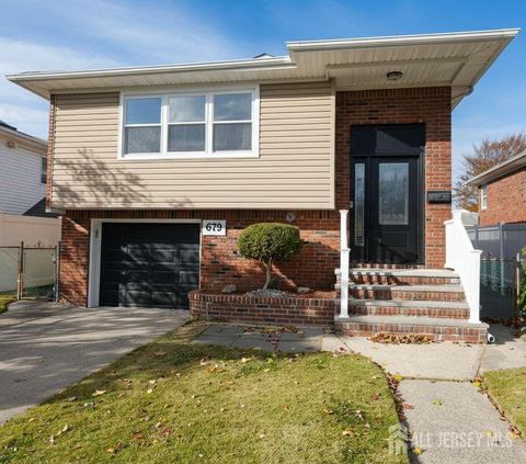 Homes For Sale - 679 Rensselaer Avenue<br/> Huguenot, NY 10312