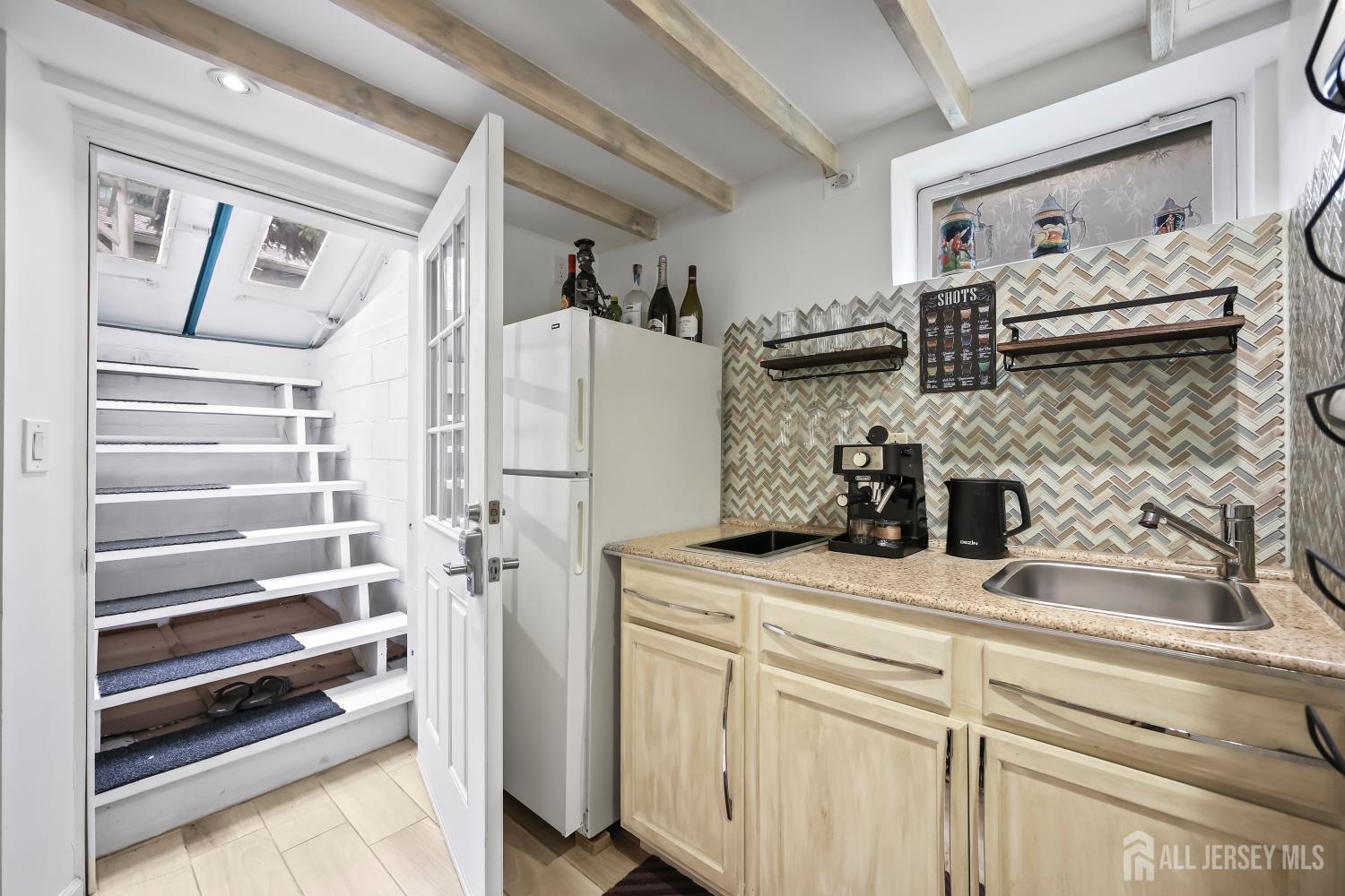 365 E John Street, South Amboy, New Jersey image 33