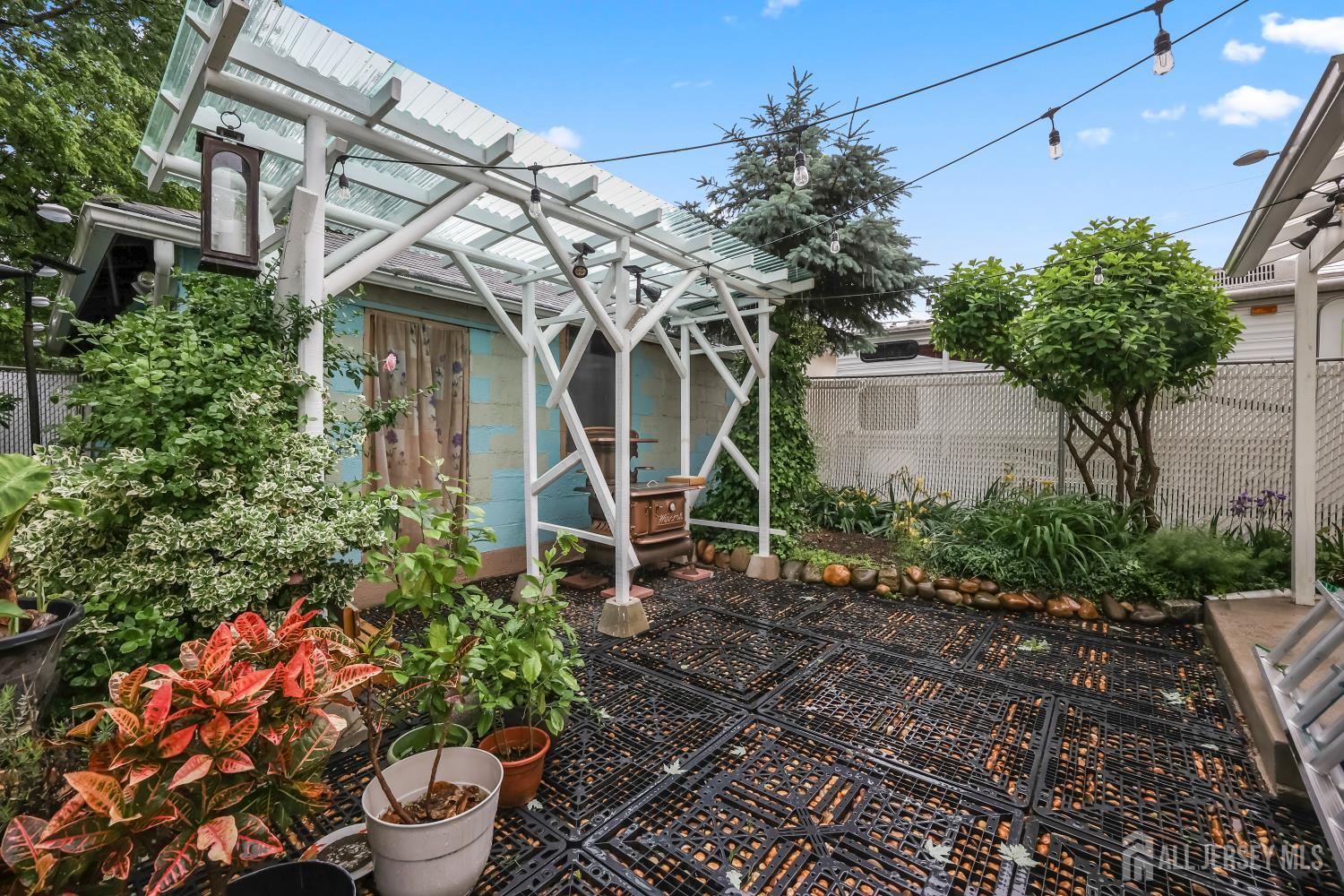 365 E John Street, South Amboy, New Jersey image 37