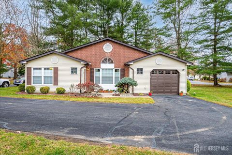 Homes For Sale - 1 Linton Close<br/> Freehold, NJ 07728