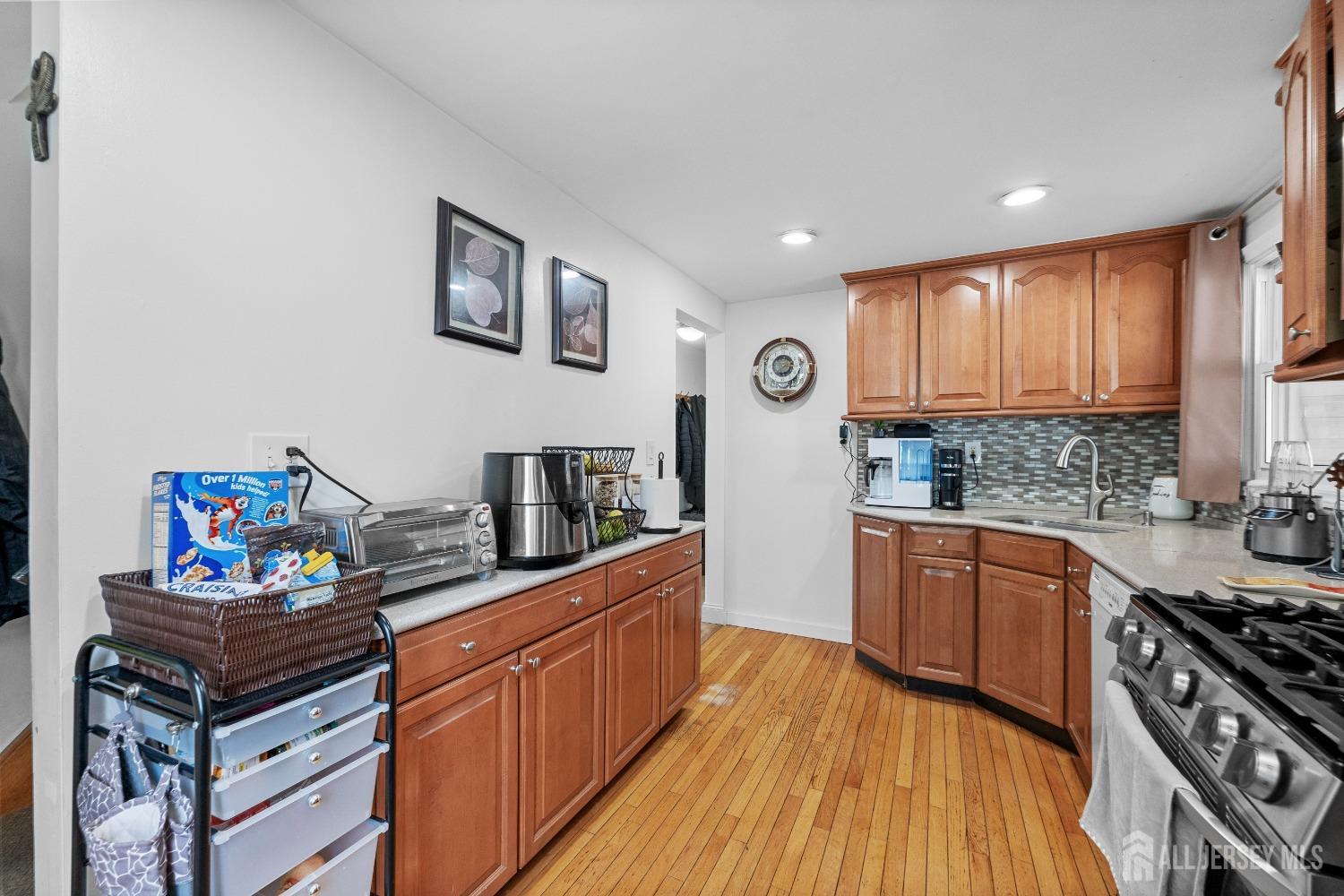 27 George Street, Avenel, New Jersey image 13