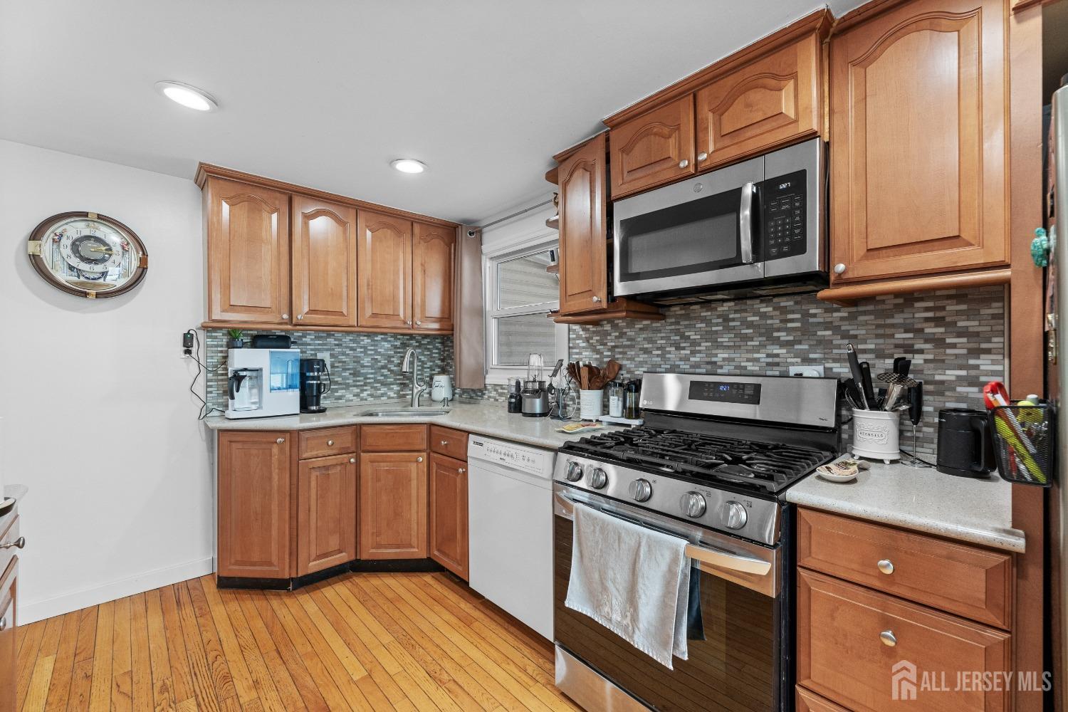 27 George Street, Avenel, New Jersey image 12
