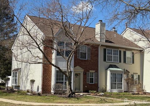 Condo For Sale - 40 Townsend Court<br/> Somerset County, Franklin, NJ 08823