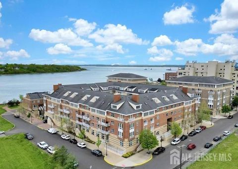 Condo For Sale - 368 Rector Street #408<br/> Perth Amboy, NJ 08861