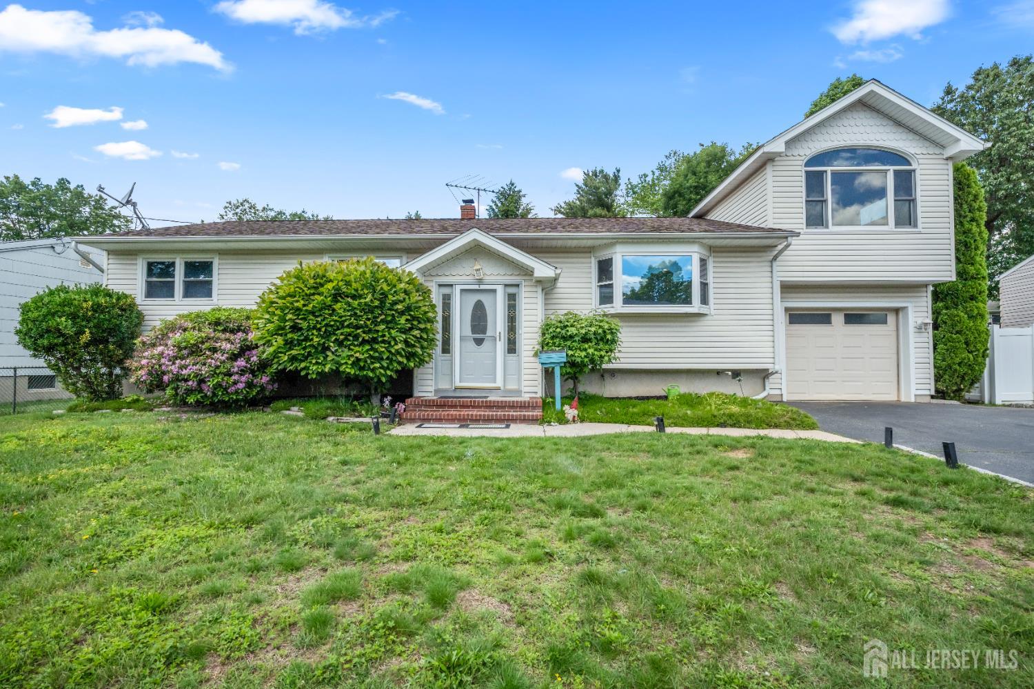 5 Estok Road, Edison, New Jersey image 1