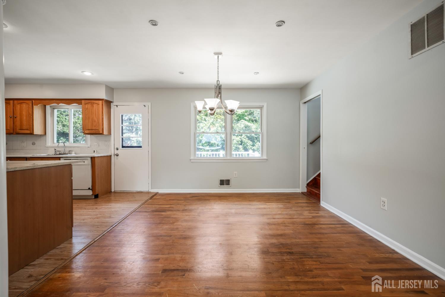 5 Estok Road, Edison, New Jersey image 7