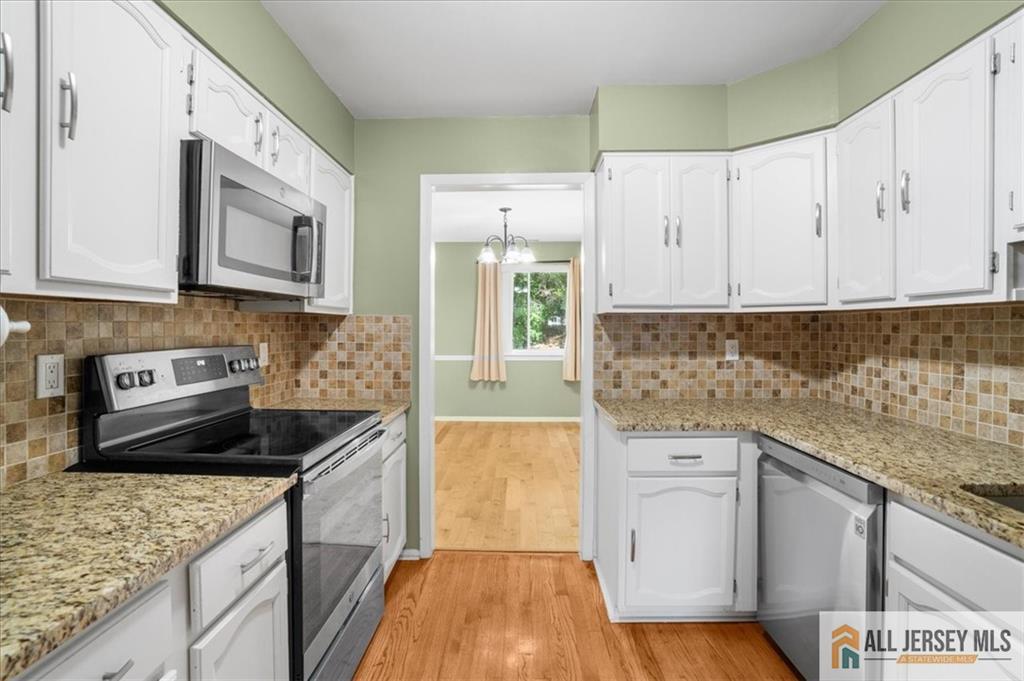 Plainsboro, New Jersey 08536, United States, 3 Bedrooms Bedrooms, ,3 BathroomsBathrooms,Residential,Active,248467