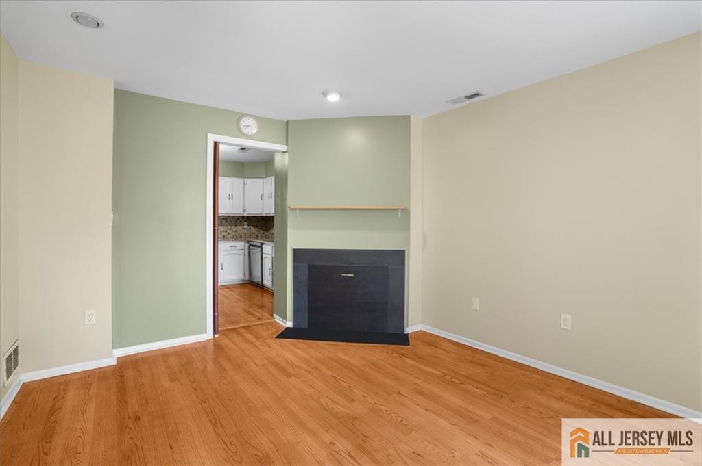 Plainsboro, New Jersey 08536, United States, 3 Bedrooms Bedrooms, ,3 BathroomsBathrooms,Residential,Active,248467
