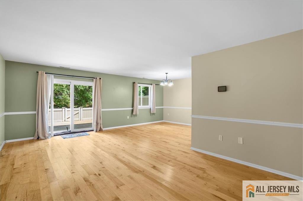 Plainsboro, New Jersey 08536, United States, 3 Bedrooms Bedrooms, ,3 BathroomsBathrooms,Residential,Active,248467