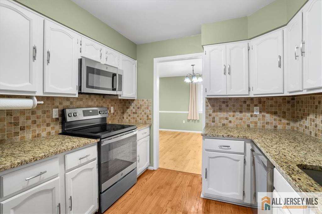 Plainsboro, New Jersey 08536, United States, 3 Bedrooms Bedrooms, ,3 BathroomsBathrooms,Residential,Active,248467