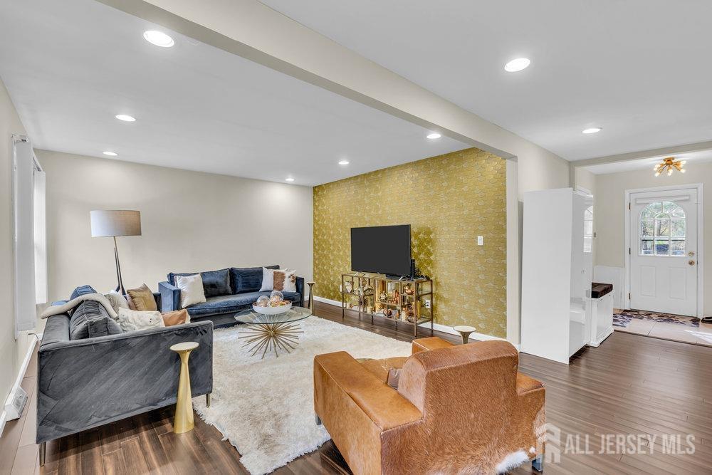 10 Kings Road, East Brunswick, New Jersey image 12