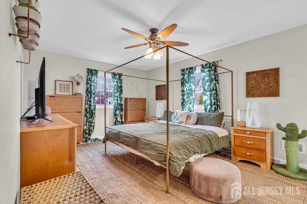 10 Kings Road, East Brunswick, New Jersey image 6