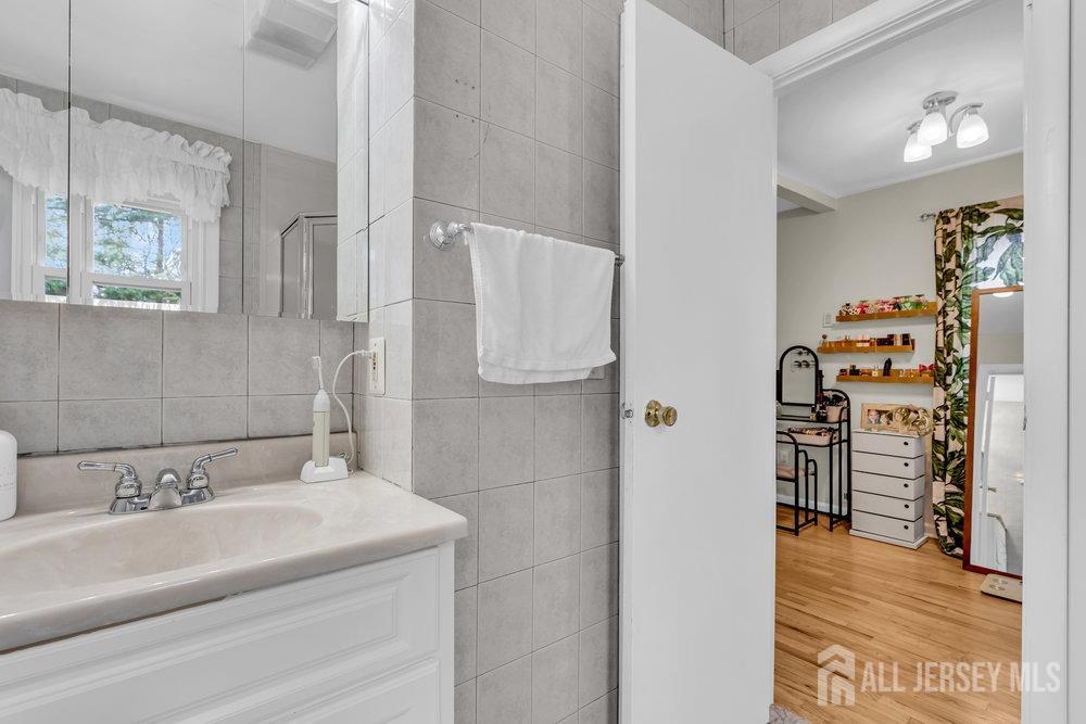 10 Kings Road, East Brunswick, New Jersey image 21