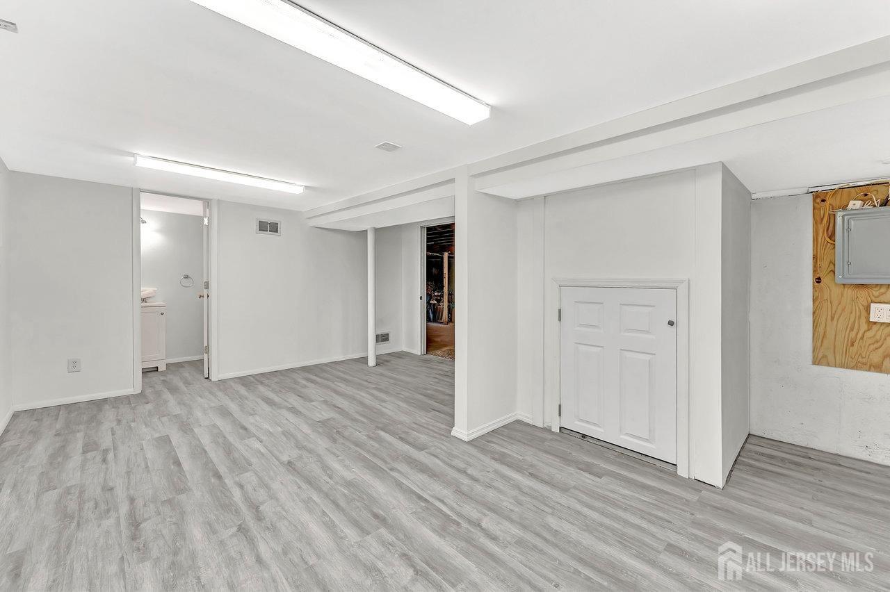 114 Jeffery Road, Colonia, New Jersey image 21