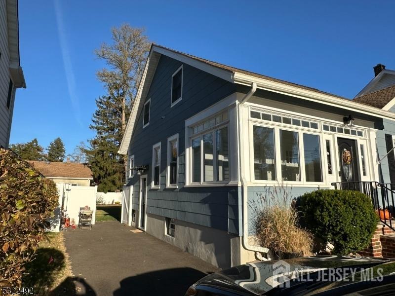 418 Jackson Avenue, Dunellen, New Jersey image 2