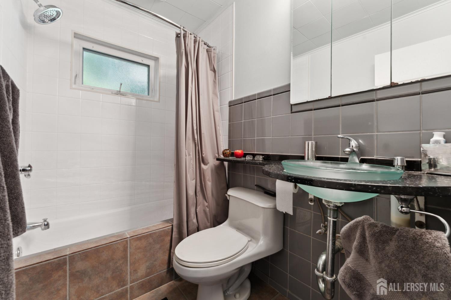626 S Randolphville Road, Piscataway, New Jersey image 20