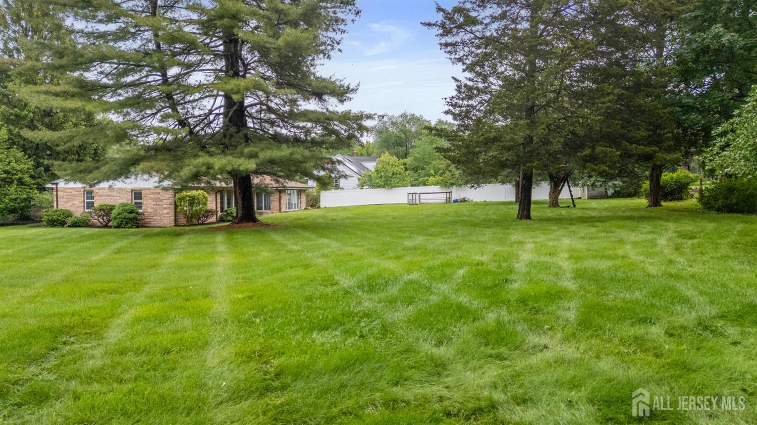 626 S Randolphville Road, Piscataway, New Jersey image 27