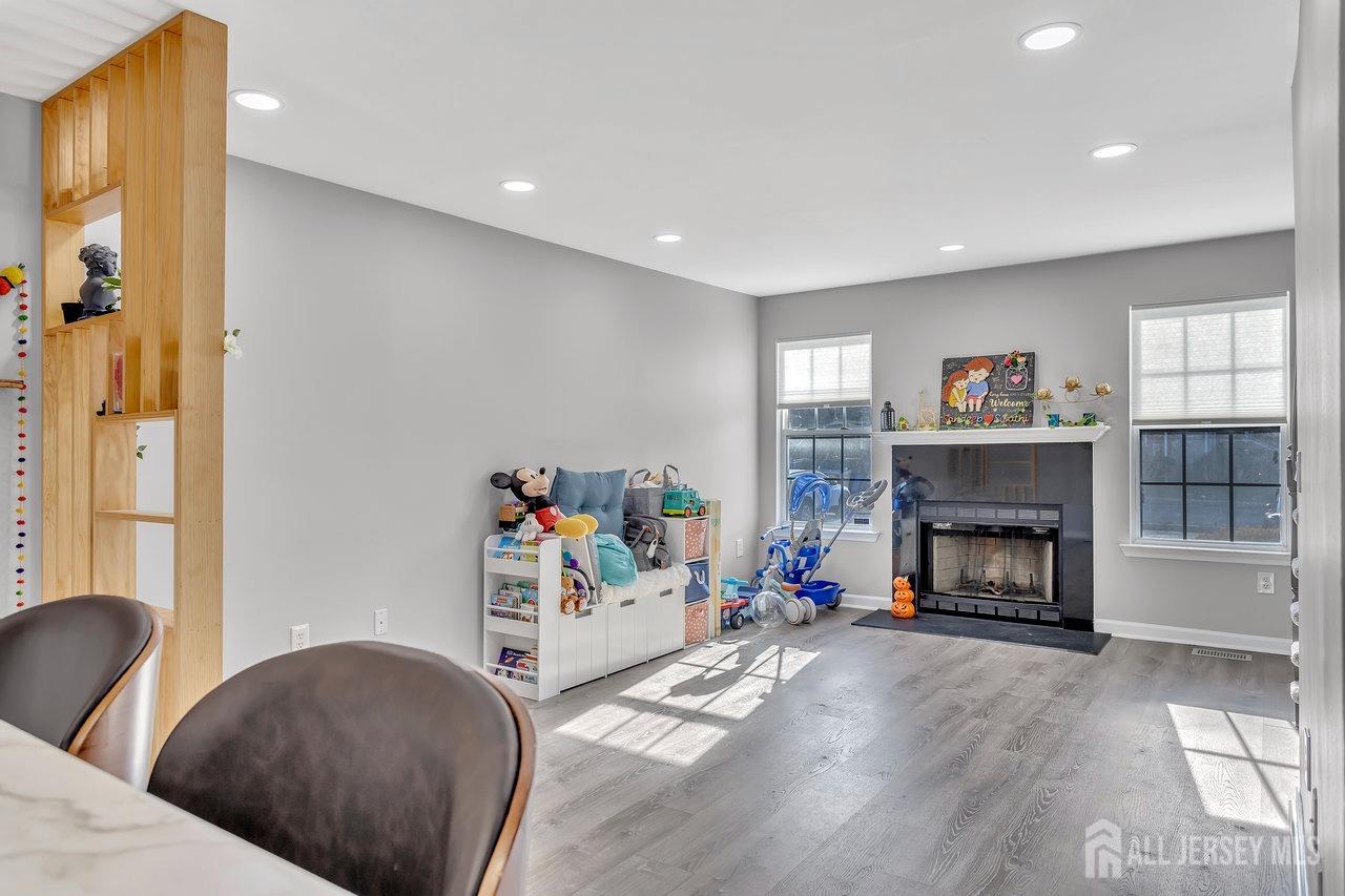 258 Vasser Drive, Piscataway, New Jersey image 14