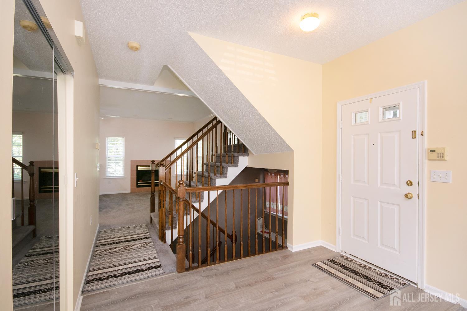 Freehold, New Jersey 07728, United States, 3 Bedrooms Bedrooms, ,3 BathroomsBathrooms,Residential,Active,190134