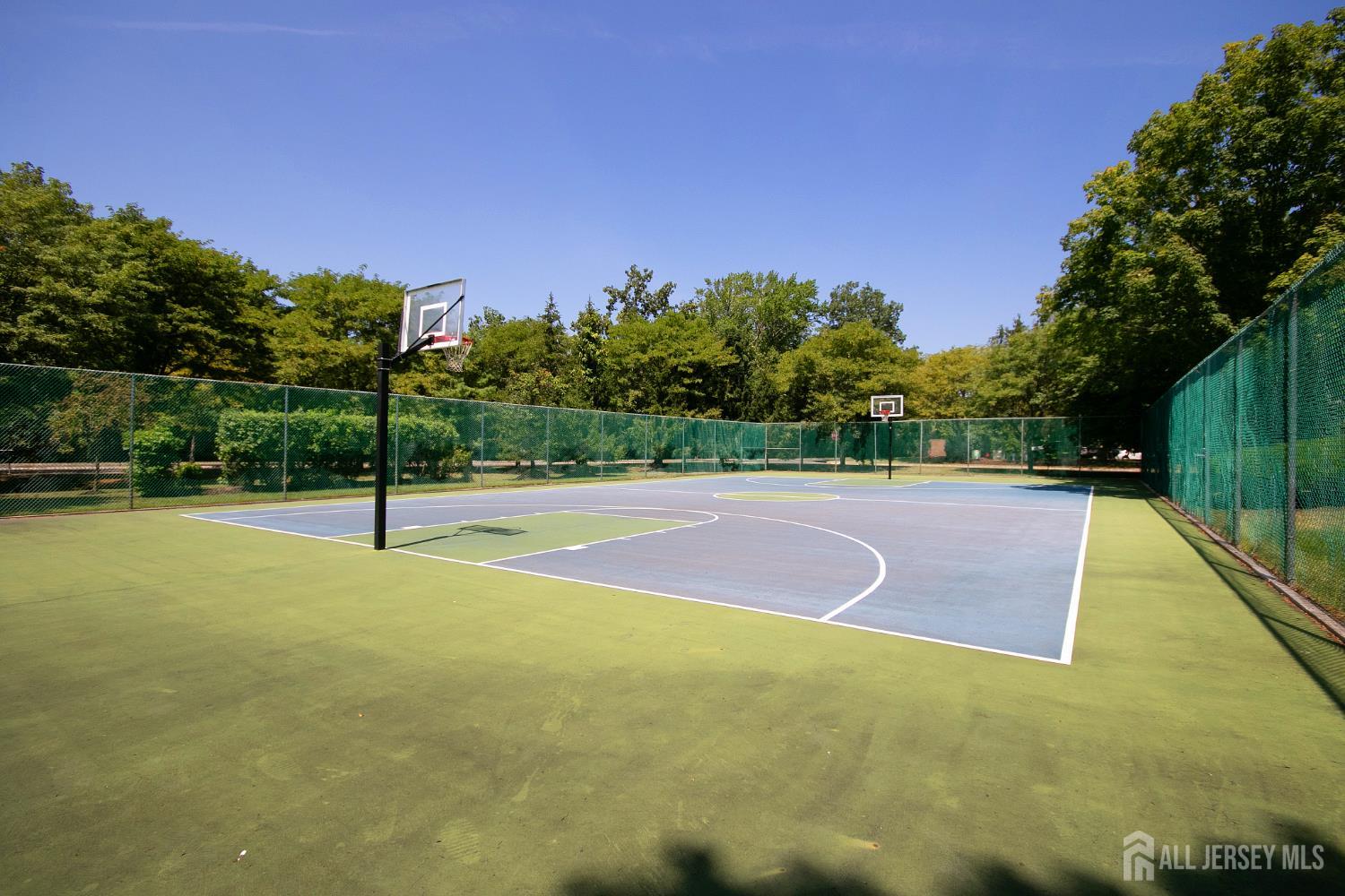 Freehold, New Jersey 07728, United States, 3 Bedrooms Bedrooms, ,3 BathroomsBathrooms,Residential,Active,190134