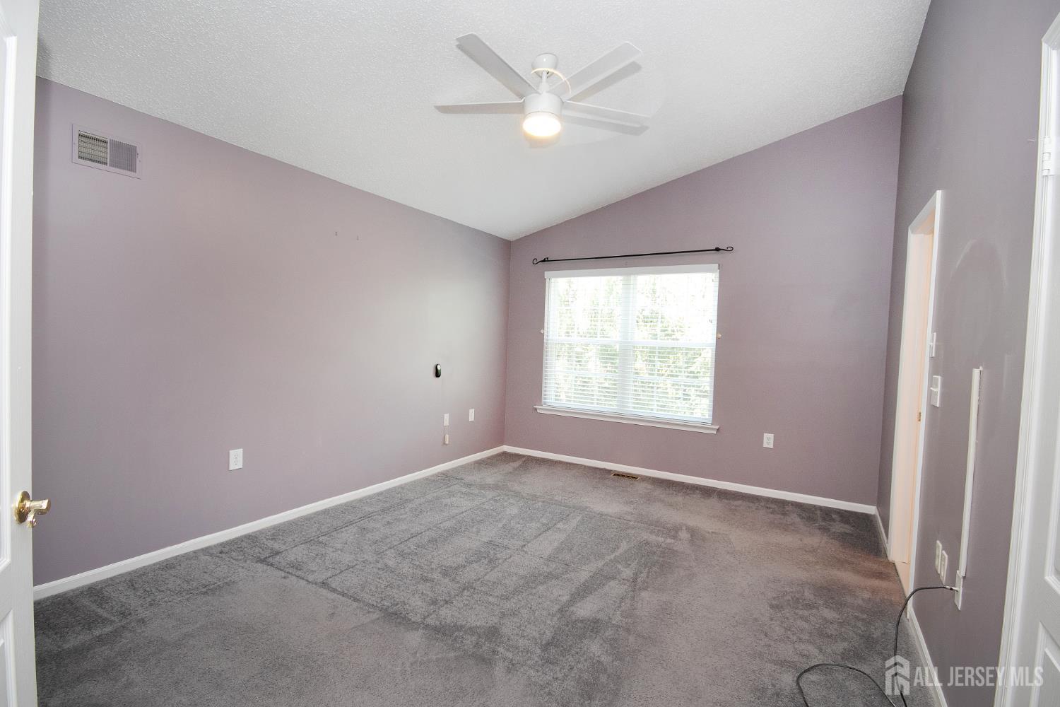 Freehold, New Jersey 07728, United States, 3 Bedrooms Bedrooms, ,3 BathroomsBathrooms,Residential,Active,190134