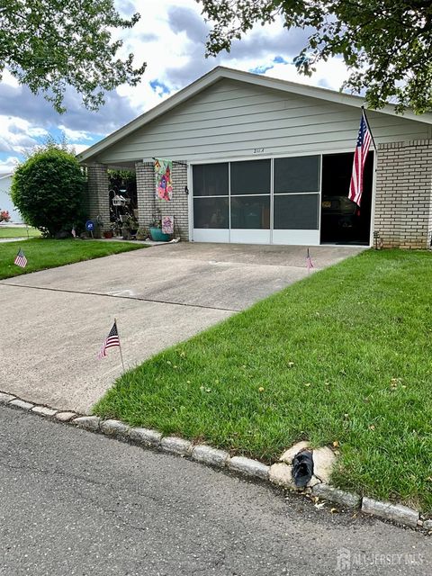 Condo For Sale - 211 Doremus Drive<br/> Monroe, NJ 08831