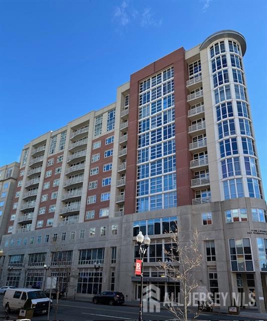 20 Livingston Avenue #1003, New Brunswick, New Jersey image 2