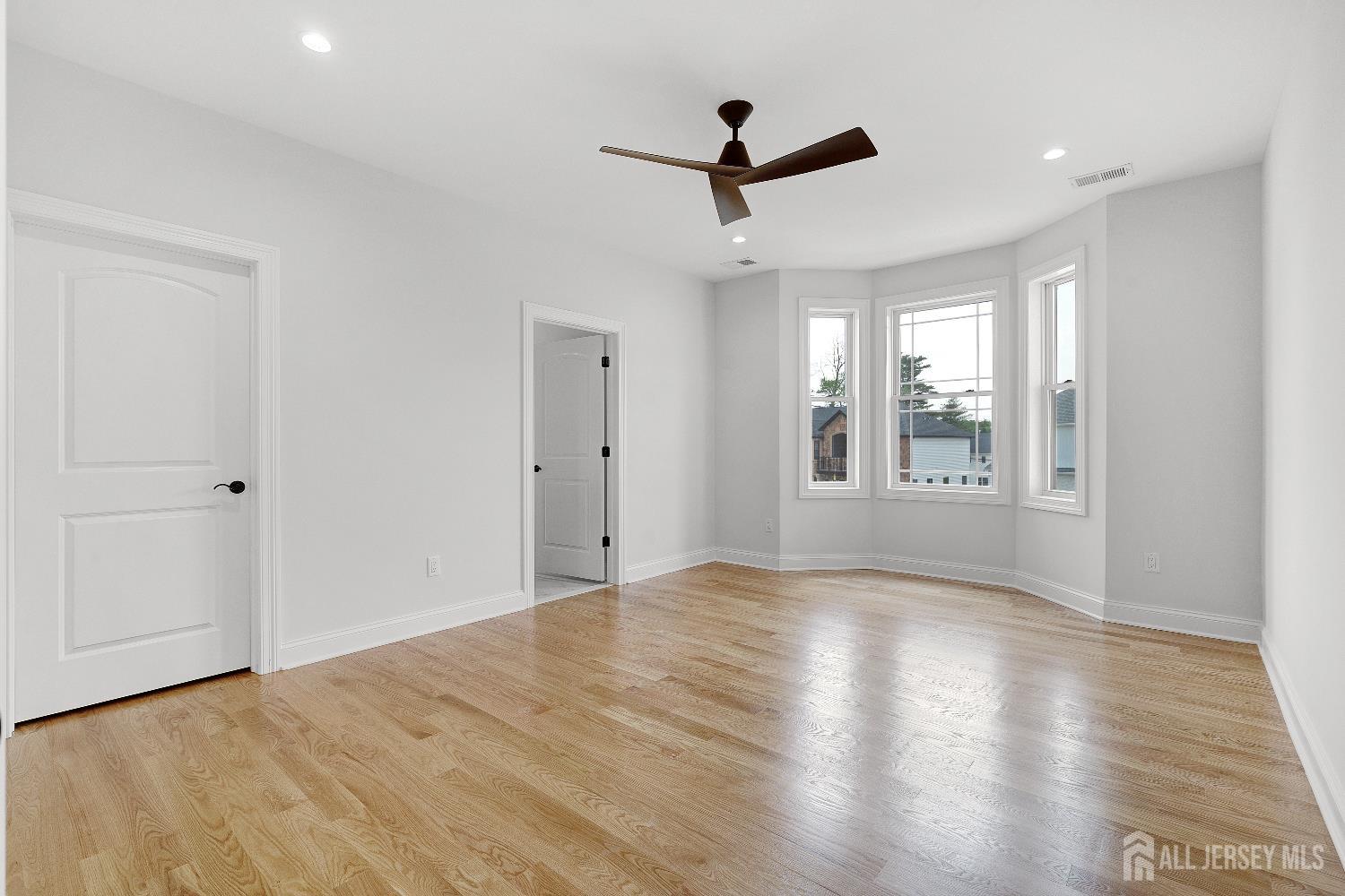9 Links Drive, Edison, New Jersey image 33