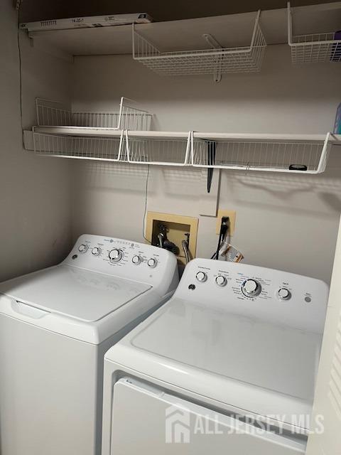 North Brunswick, New Jersey 08902, United States, 2 Bedrooms Bedrooms, ,3 BathroomsBathrooms,Residential,Active,118166