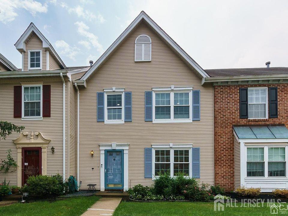 North Brunswick, New Jersey 08902, United States, 2 Bedrooms Bedrooms, ,3 BathroomsBathrooms,Residential,Active,118166