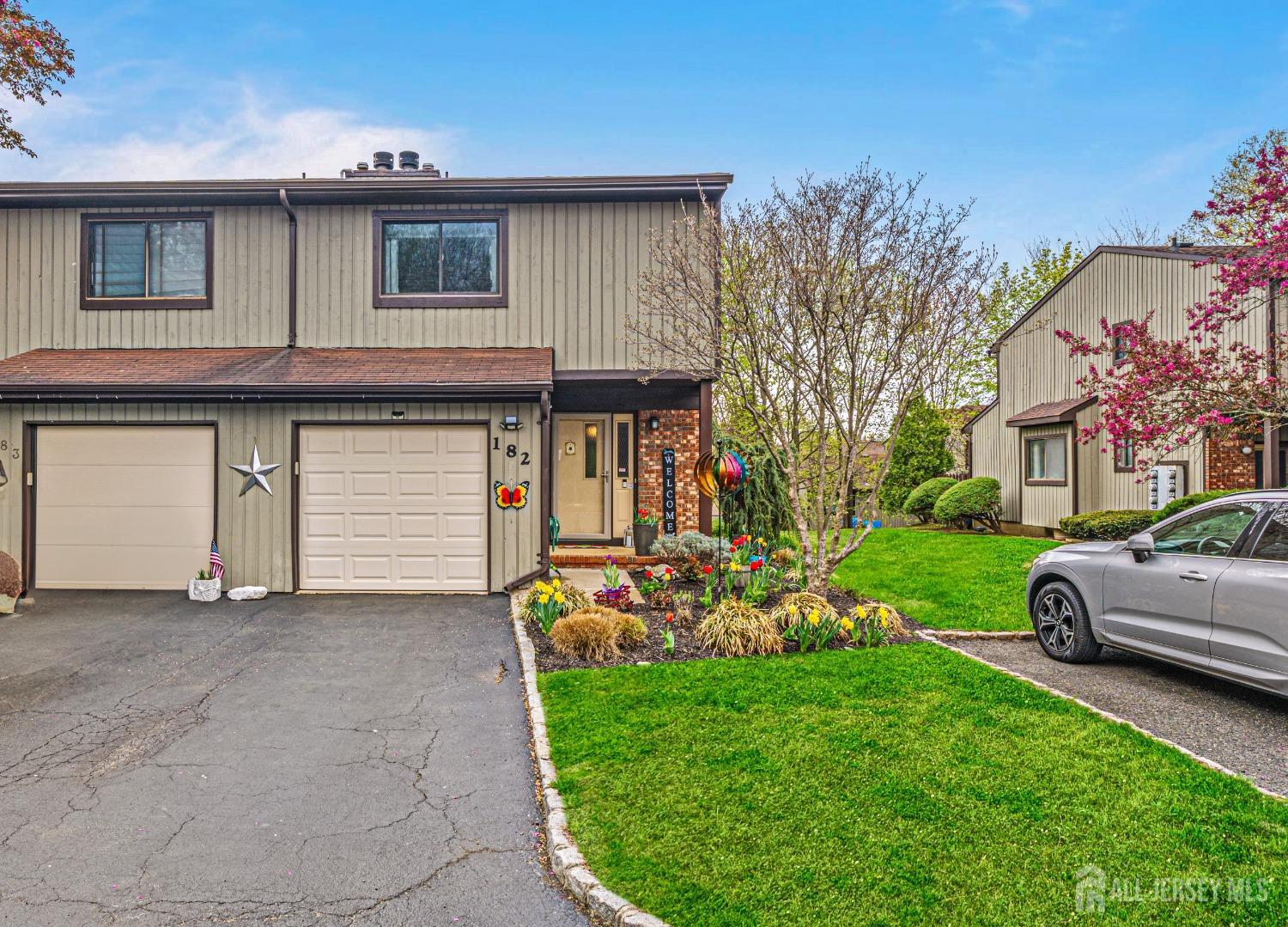 182 Heywood Court, Old Bridge, New Jersey image 1