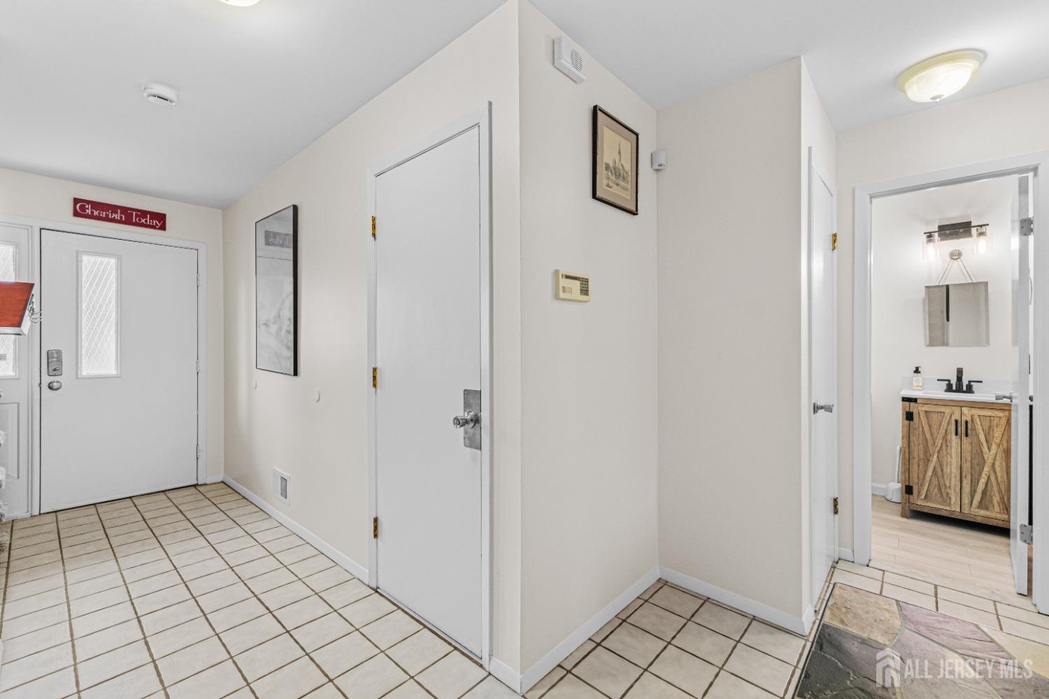 182 Heywood Court, Old Bridge, New Jersey image 14