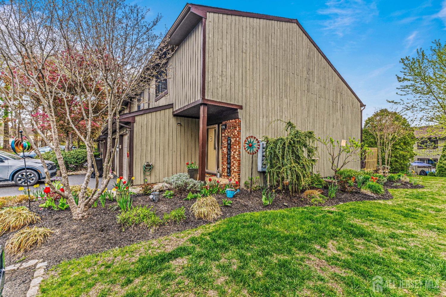 182 Heywood Court, Old Bridge, New Jersey image 2