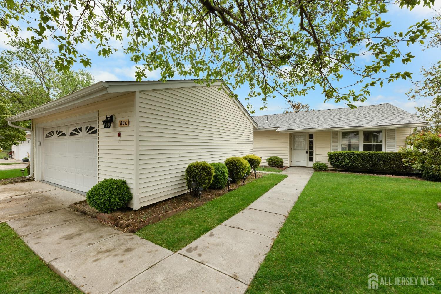 88-C Dogwood Plaza, Monroe Township, New Jersey image 40