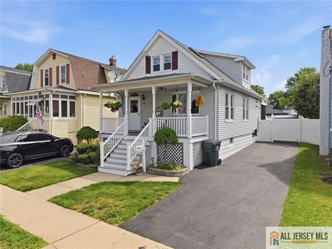 Homes For Sale - 50 3rd Street<br/> Fords, NJ 08863