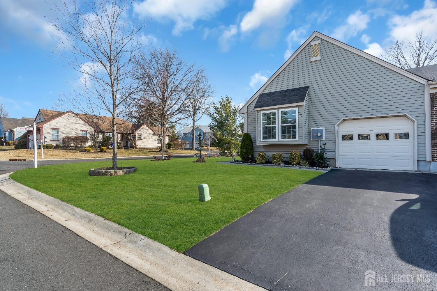 33 Daniel Webster Avenue #B, Monroe Township, New Jersey image 2