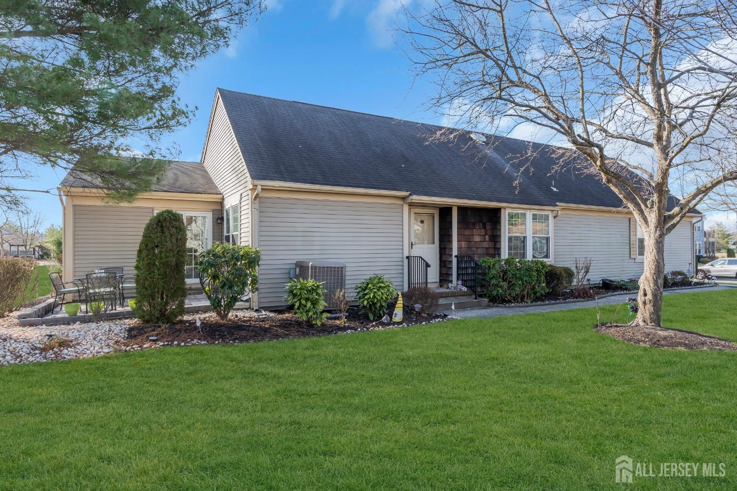 33 Daniel Webster Avenue #B, Monroe Township, New Jersey image 5