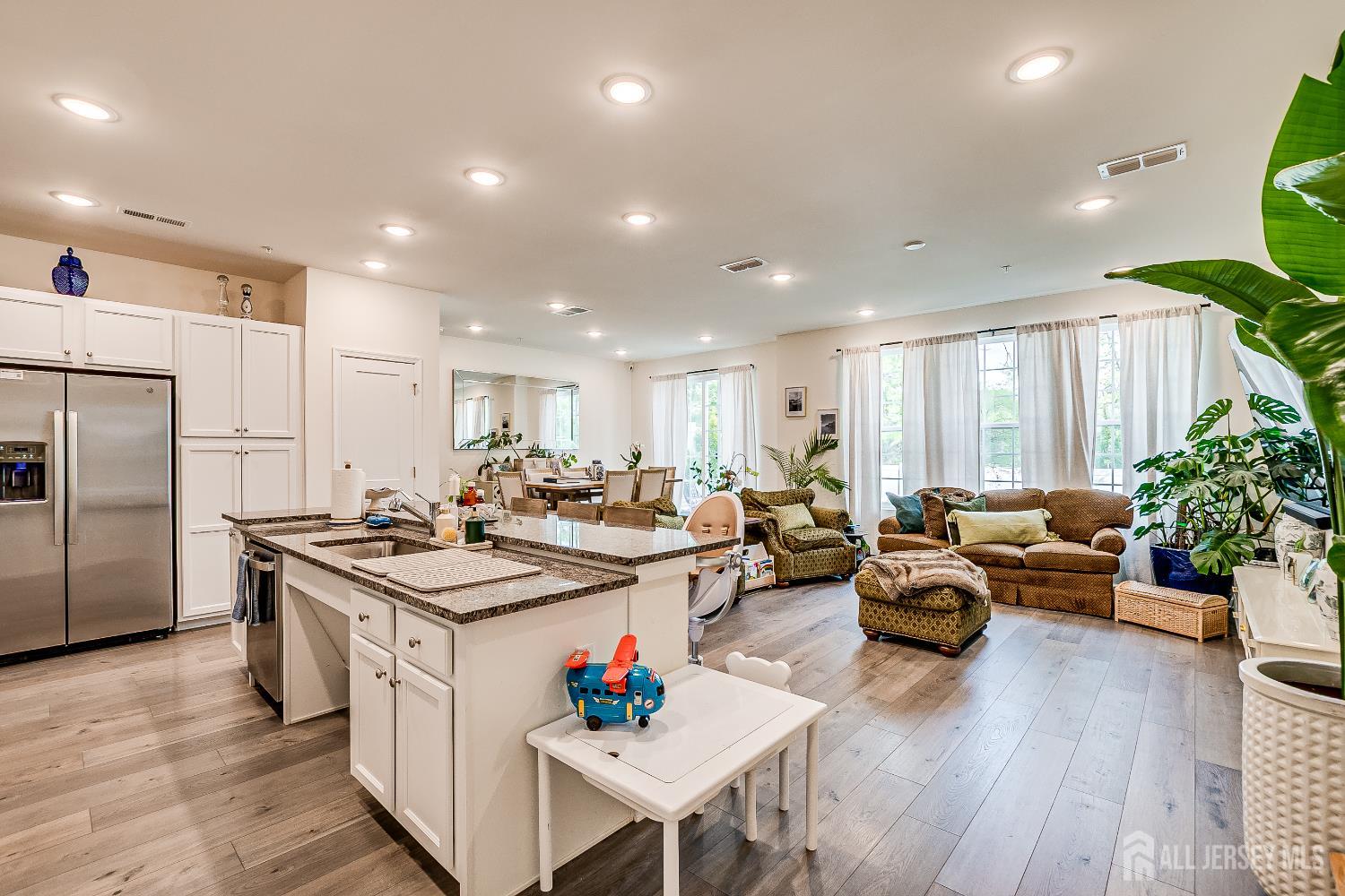 224 Park Lane, Dunellen, New Jersey image 12