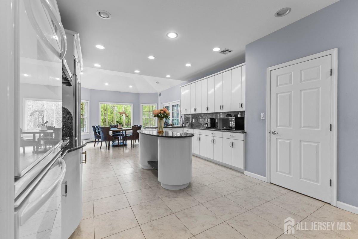 818 Holmdel Road #B, Holmdel, New Jersey image 16