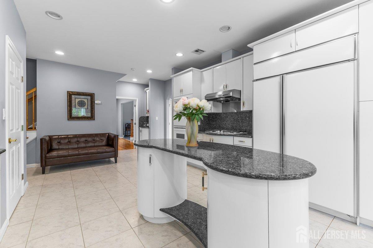 818 Holmdel Road #B, Holmdel, New Jersey image 18