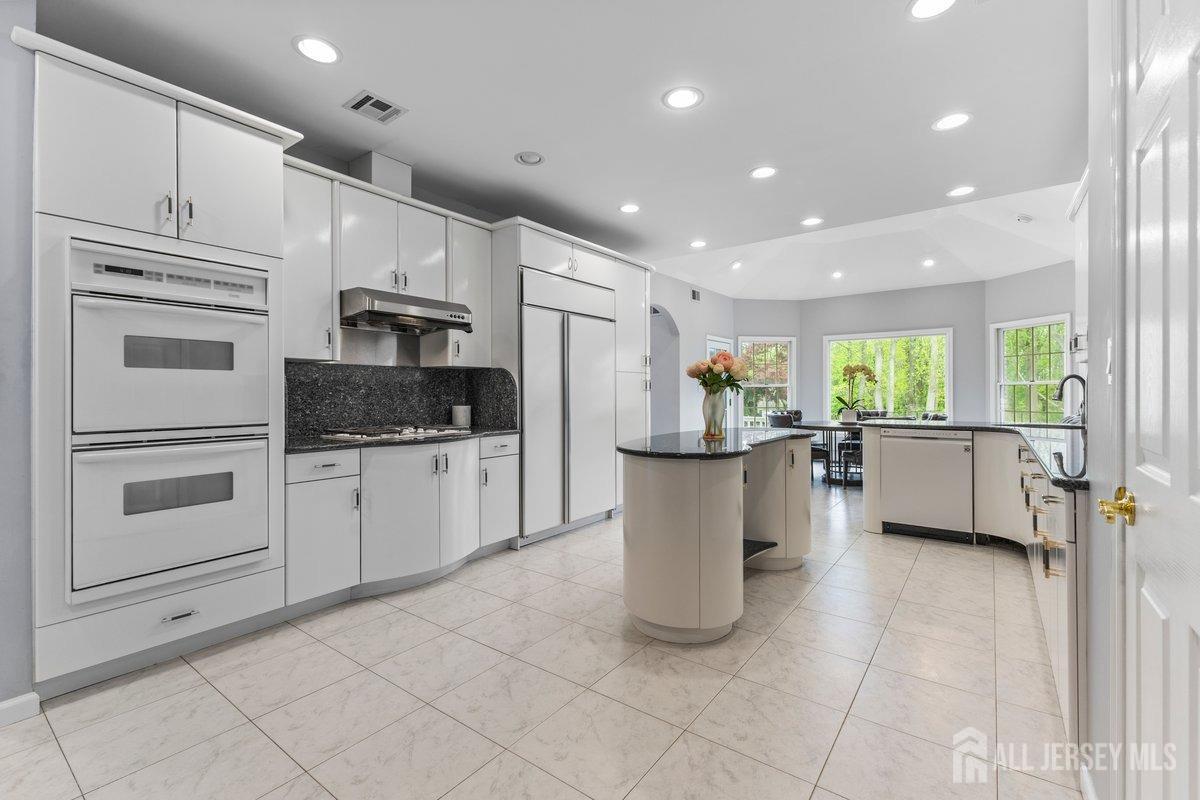 818 Holmdel Road #B, Holmdel, New Jersey image 17