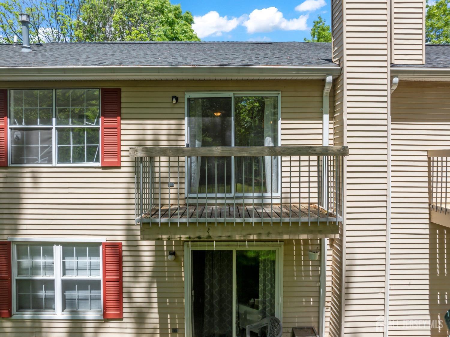 172 Applegate Lane, East Brunswick, New Jersey image 16