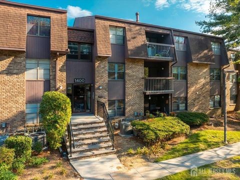 Condo For Sale - 1421 Country Mill Drive<br/> East Windsor, NJ 08512
