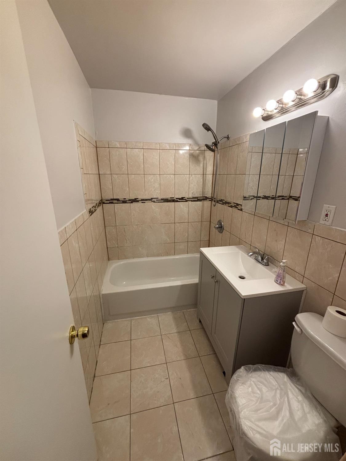 273 College Drive, Edison, New Jersey image 5