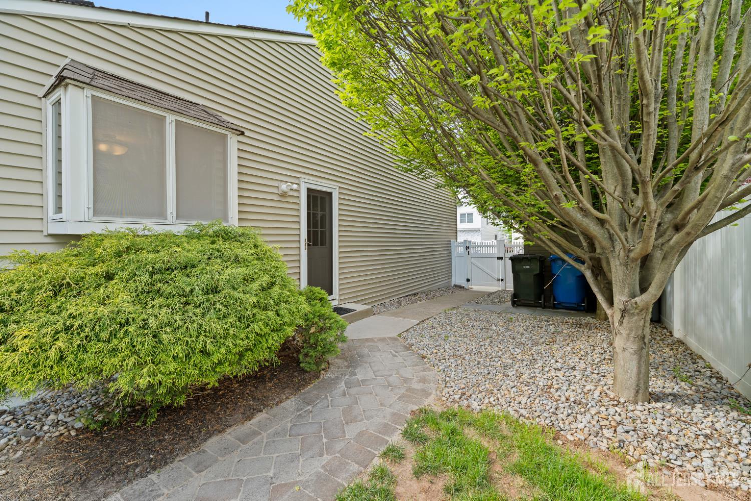 31 Middlehill Road
