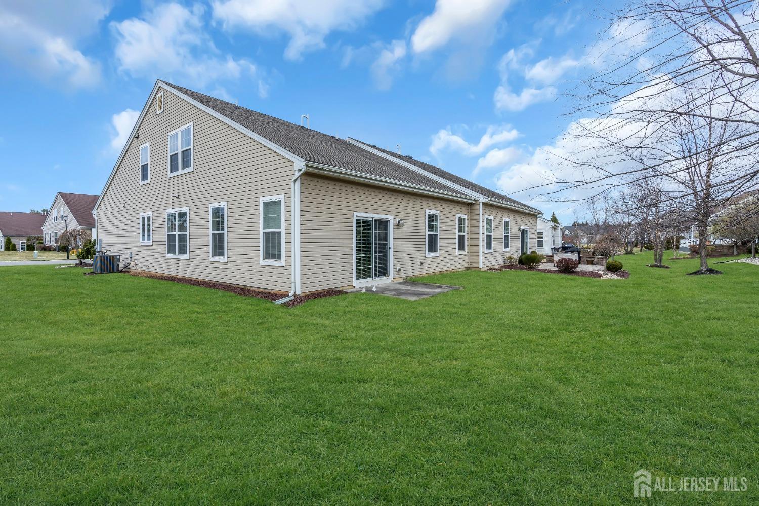 21 Gryphon Drive, Monroe Township, New Jersey image 26