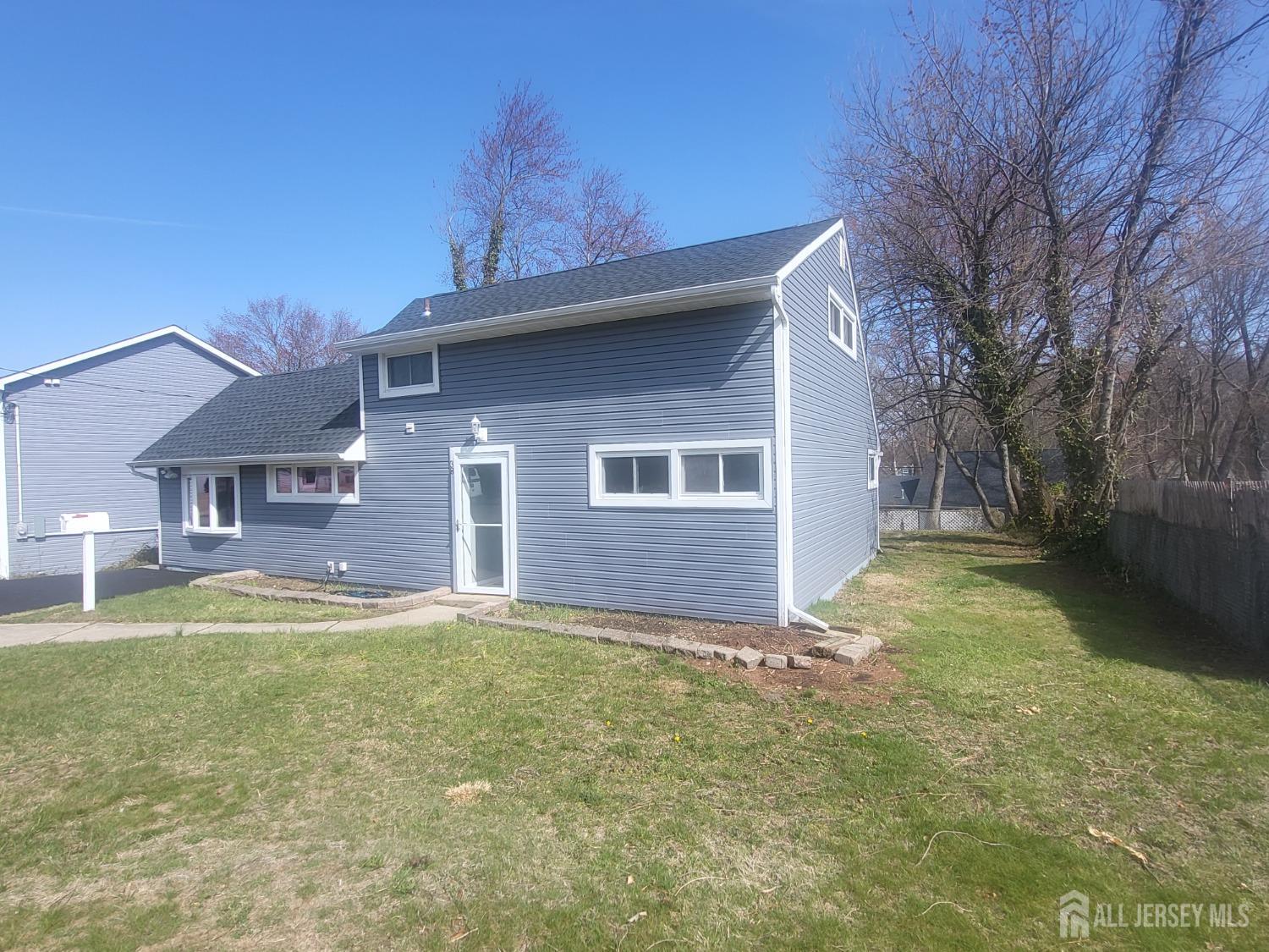38 Pine Tree Road, Old Bridge, New Jersey image 3