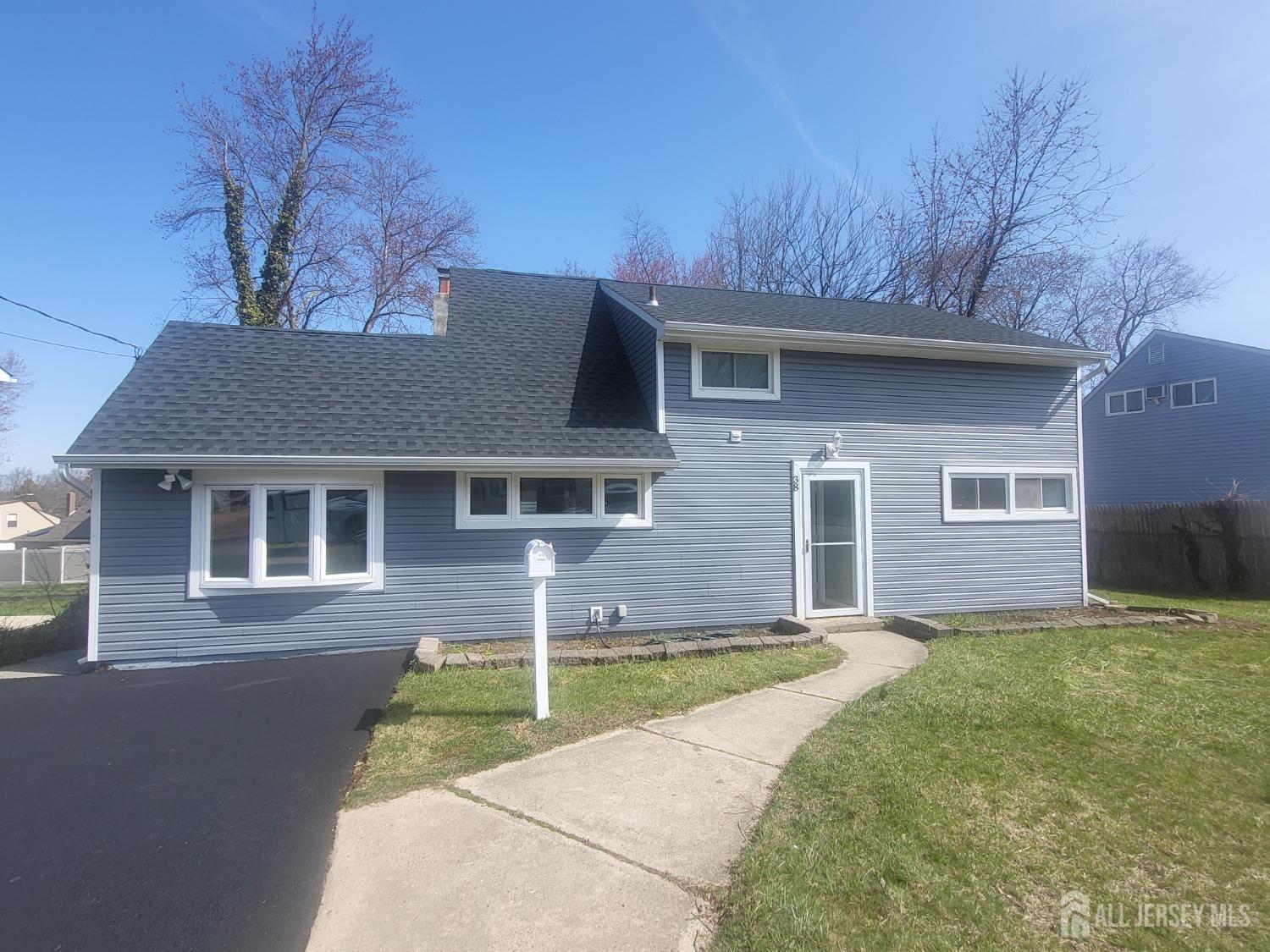 38 Pine Tree Road, Old Bridge, New Jersey image 2