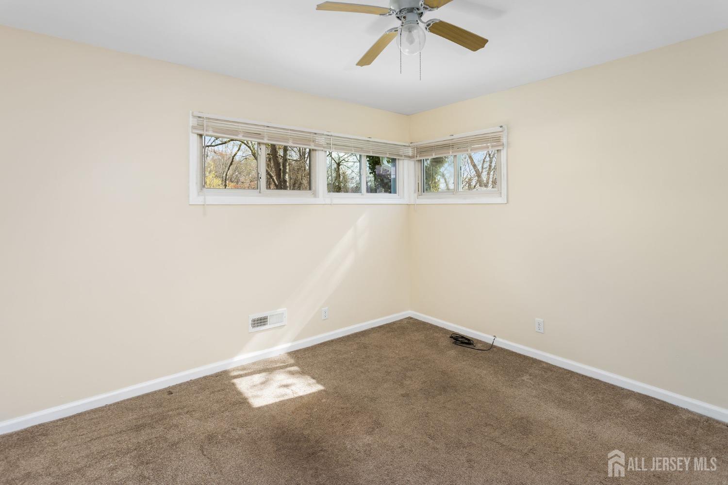 38 Pine Tree Road, Old Bridge, New Jersey image 12