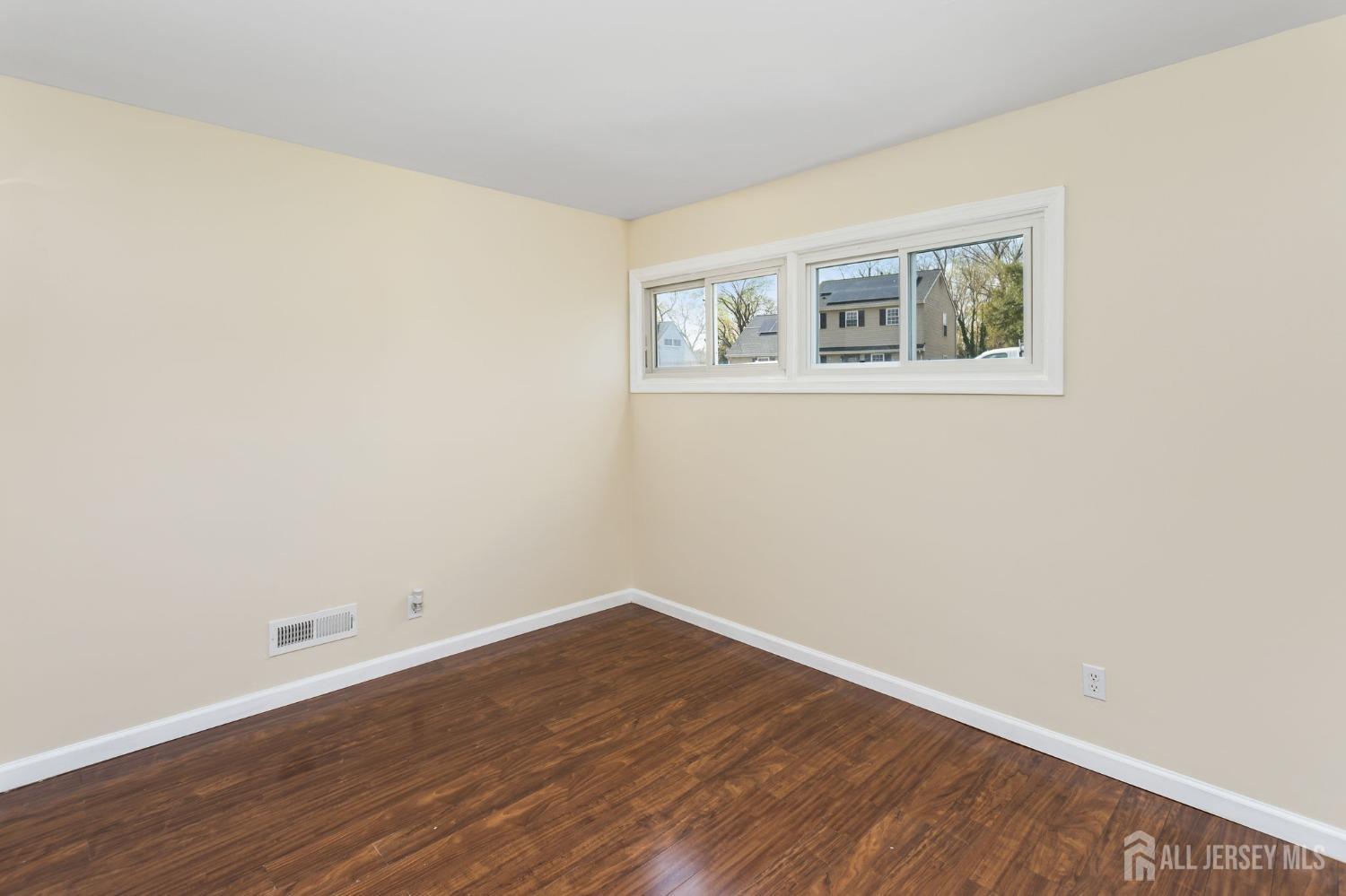38 Pine Tree Road, Old Bridge, New Jersey image 11